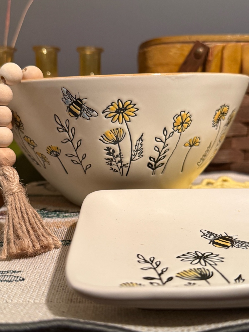 Floral Bee Ceramic Garden Bowl & Trinket Serving Tray Bumblebee Wildflower Set